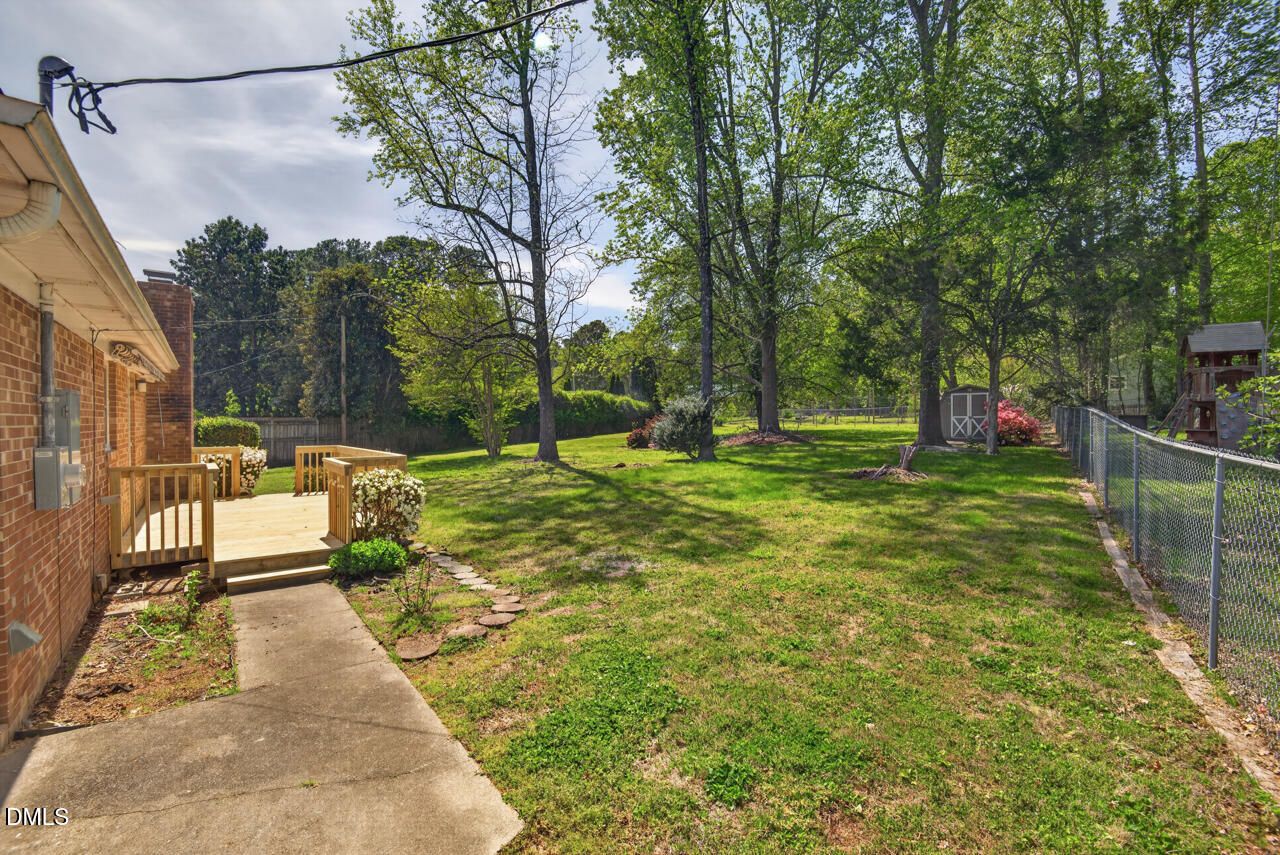 4905 Reigal Wood Road Durham, NC 27712 - Photo 36 of 40