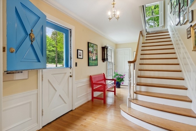 259 Ravine Drive Highland Park, IL 60035 - Photo 5 of 33 a view of entryway with furniture and window