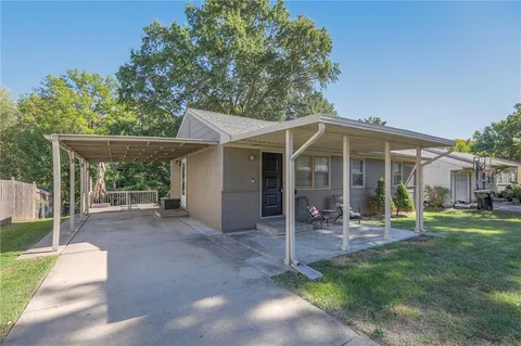 $174,777 | 2409 South Arlington Avenue, Independence, MO 64052