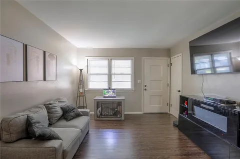 $174,777 | 2409 South Arlington Avenue, Independence, MO 64052