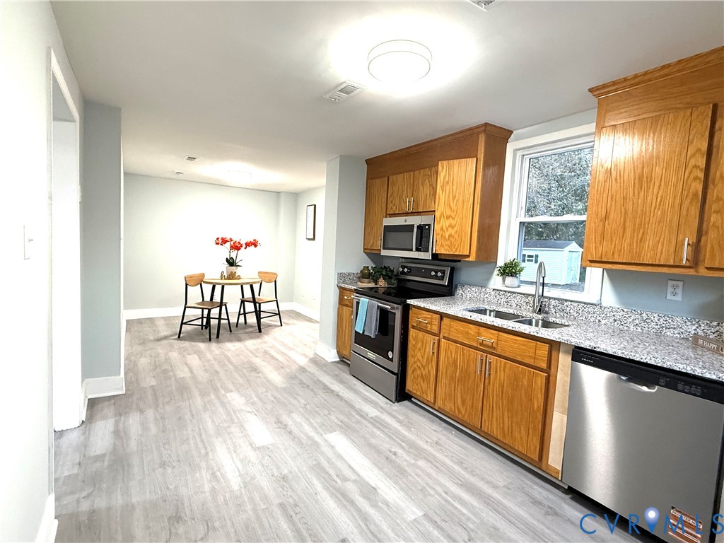1748 Youngs Road Petersburg, VA 23803 - Photo 17 of 25 Kitchen featuring appliances with stainless steel