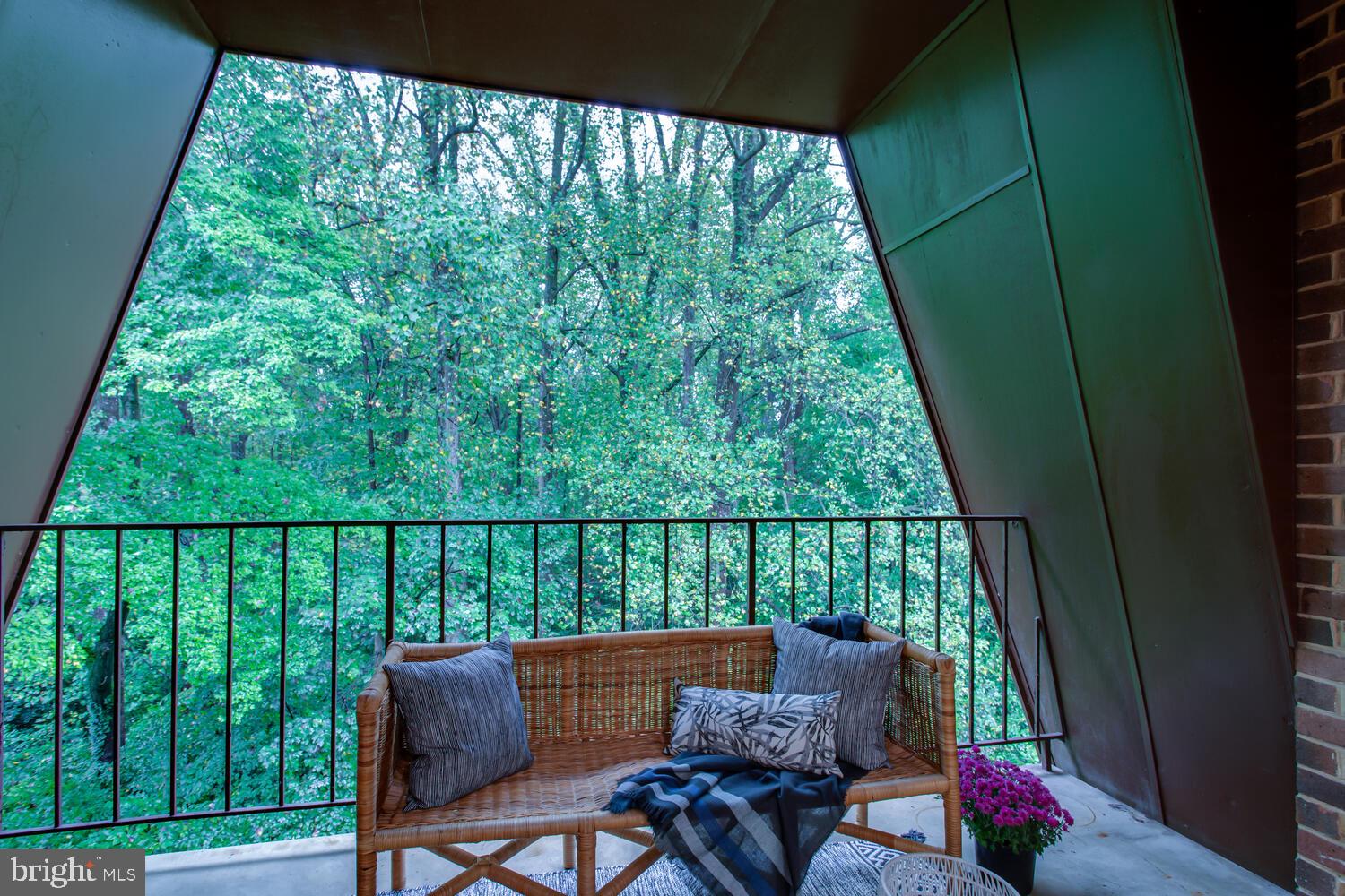 11609 Vantage Hill Road, Unit 21B Reston, VA 20190 - Photo 29 of 74