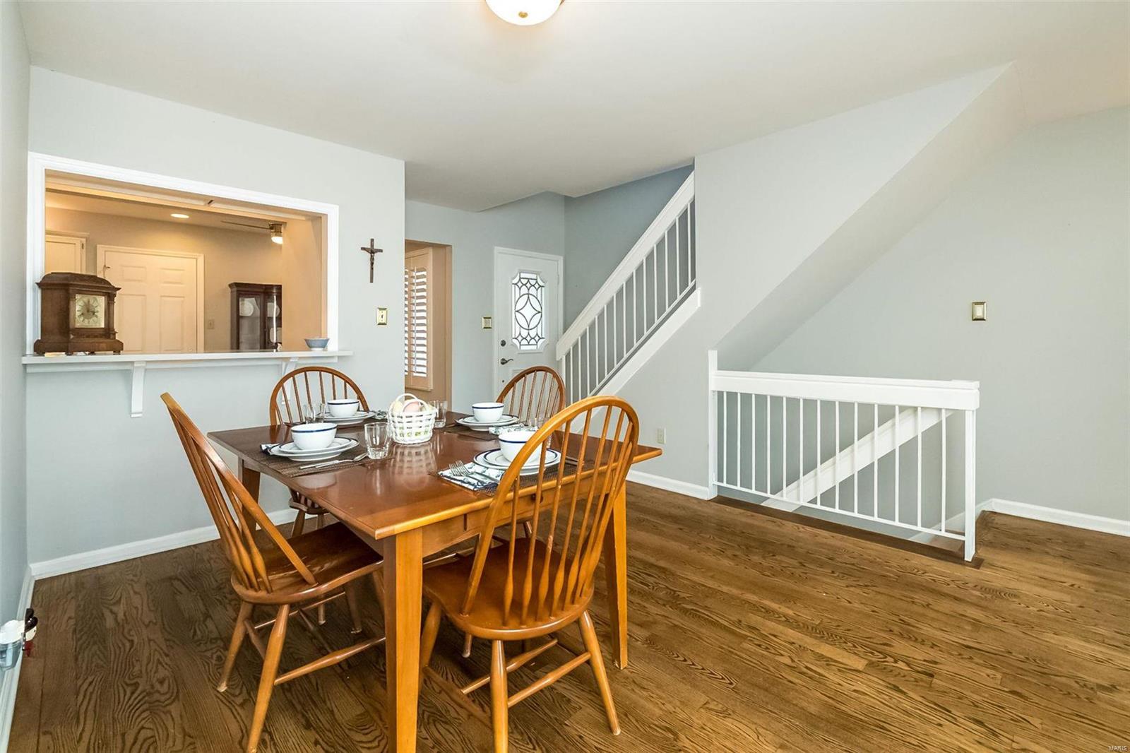 1742 Highview Cir Court Ballwin, MO 63021 - Photo 9 of 35