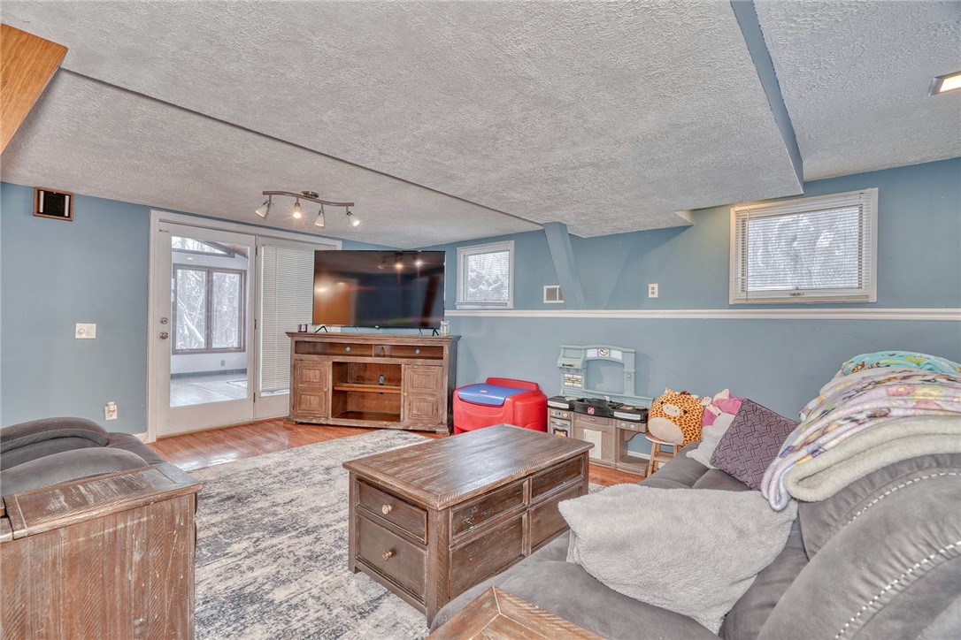 778 Macedon Center Road Perinton, NY 14450 - Photo 8 of 34