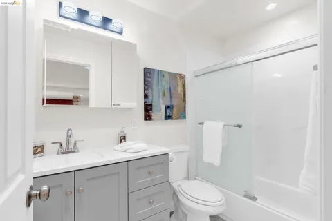 $1,080,000 | 1631 Via Ventana, San Lorenzo, CA 94580