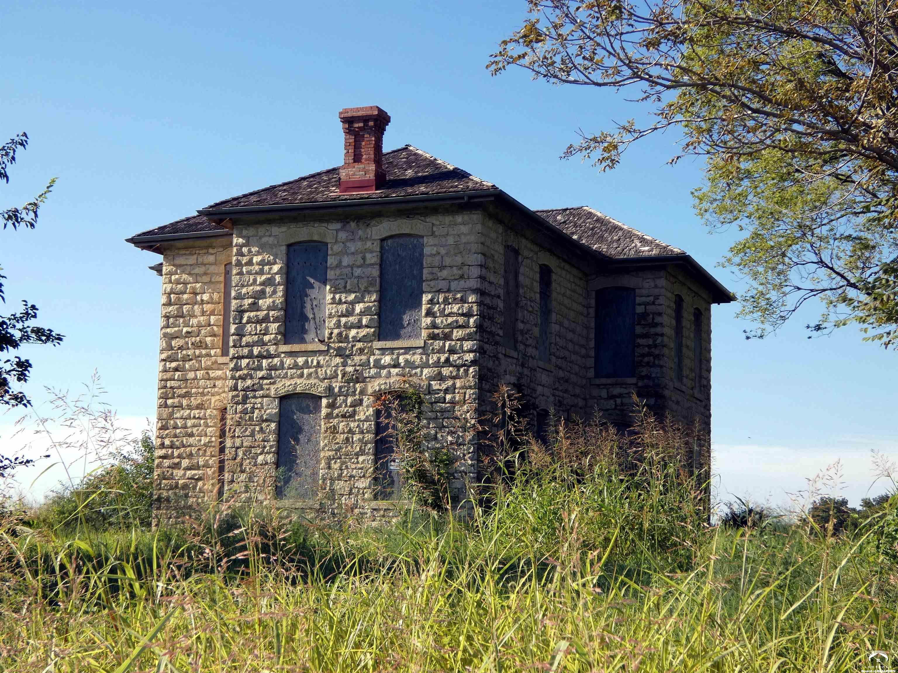 1903 East 1400th Road Lawrence, KS 66044 - Photo 9 of 17