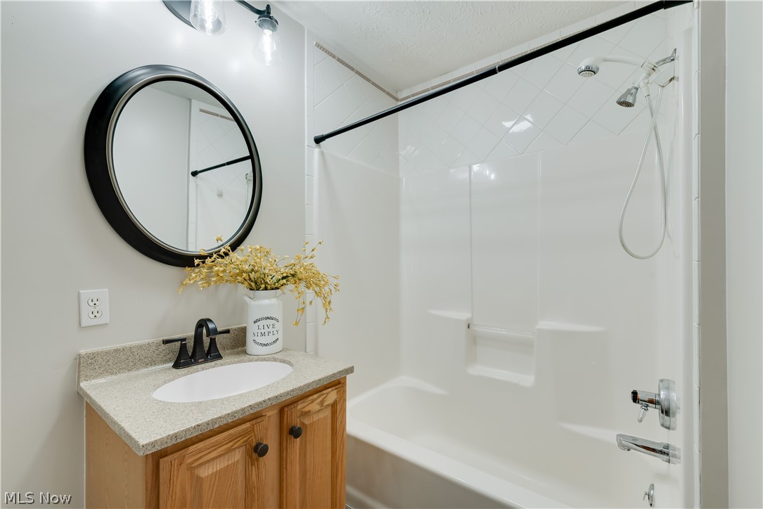1391 Steese Road Uniontown, OH 44685 - Photo 22 of 31 Gallery Image 22