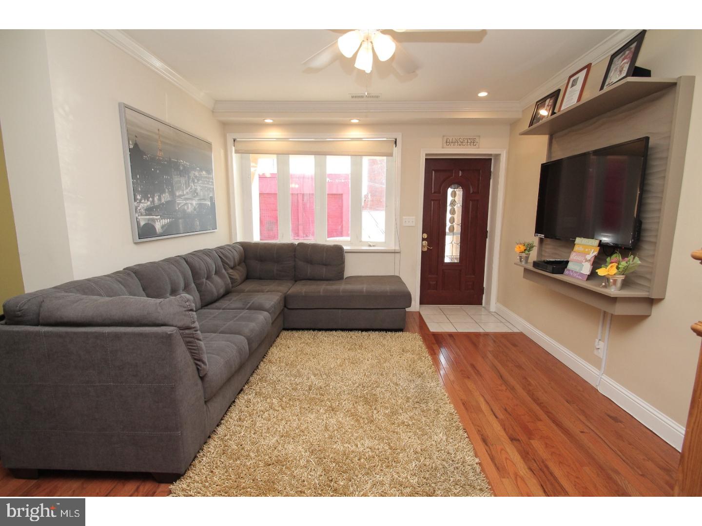 3462 Almond Street Philadelphia, PA 19134 - Photo 4 of 25