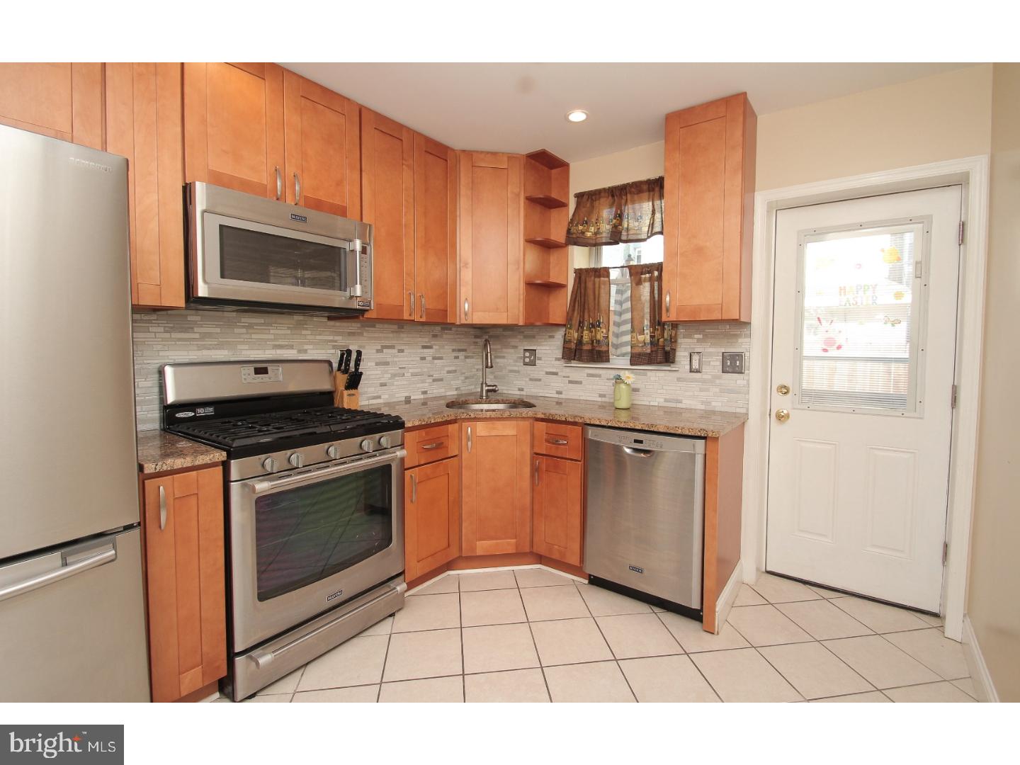 3462 Almond Street Philadelphia, PA 19134 - Photo 8 of 25