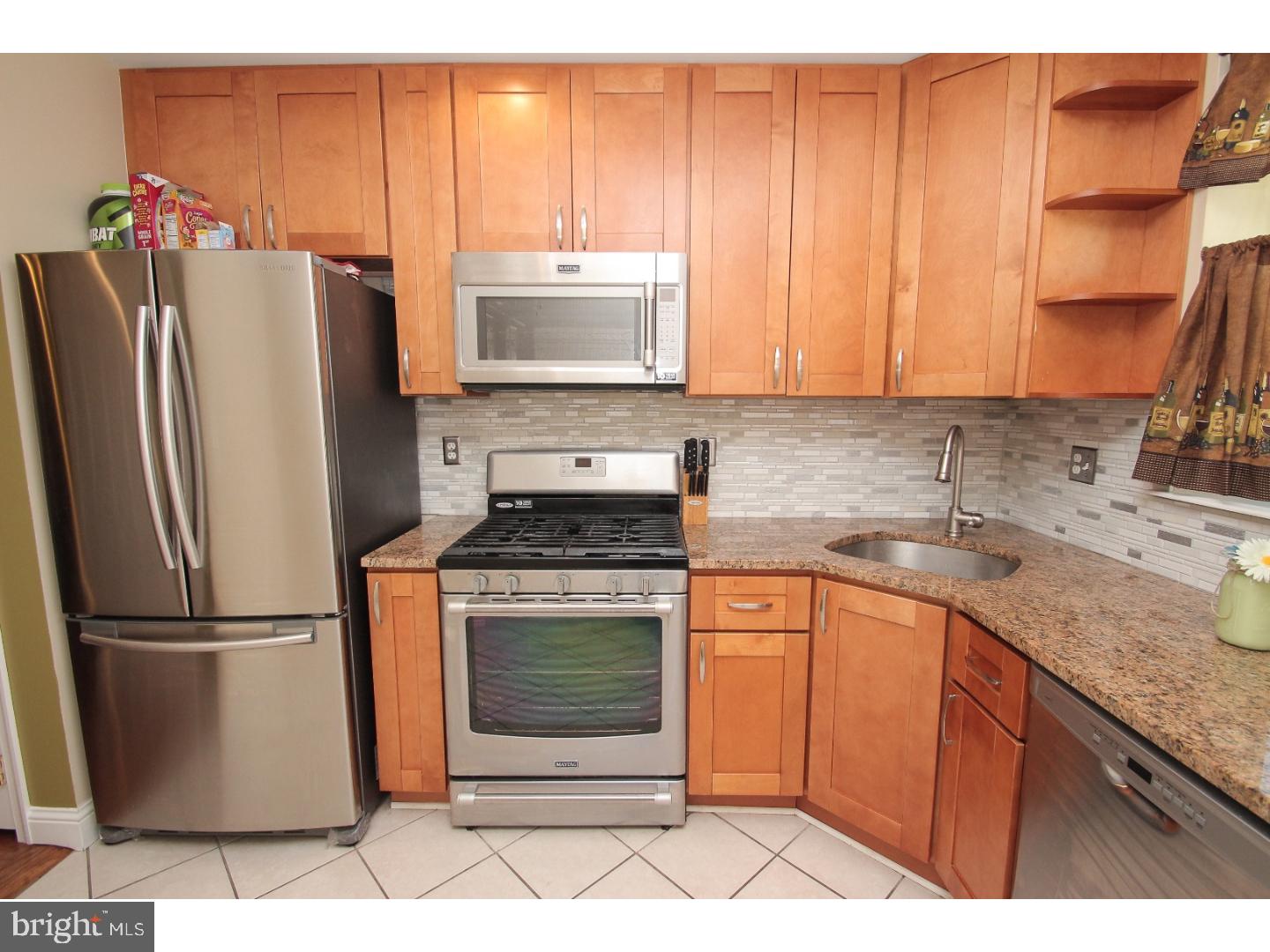 3462 Almond Street Philadelphia, PA 19134 - Photo 9 of 25