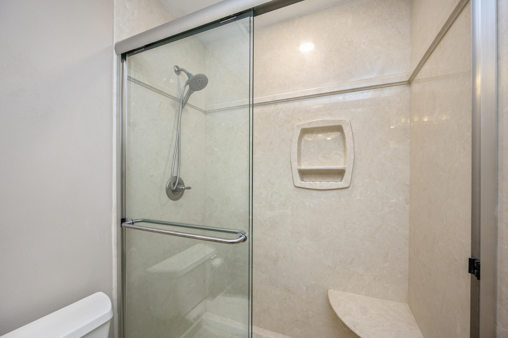 512 23rd Street Niceville, FL 32578 - Photo 13 of 19 a bathroom with a shower