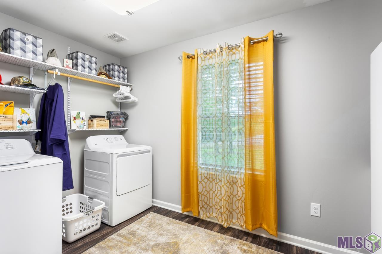22738 Hoo Shoo Too Road Baton Rouge, LA 70817 - Photo 15 of 25 Laundry