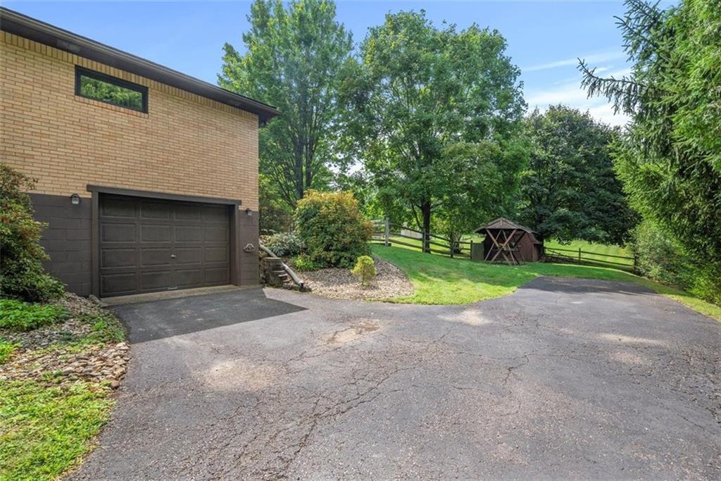 516 Friel Road Baden, PA 15005 - Photo 25 of 37