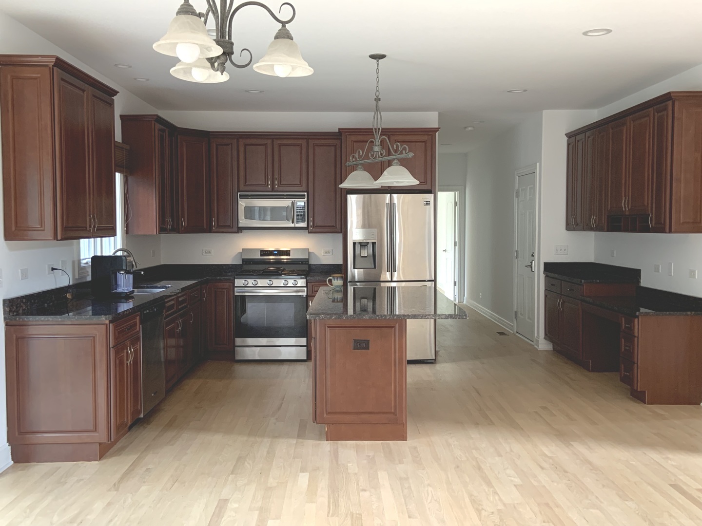 904 Cumnor Road Downers Grove, IL 60516 - Photo 32 of 60 Gallery Image 32