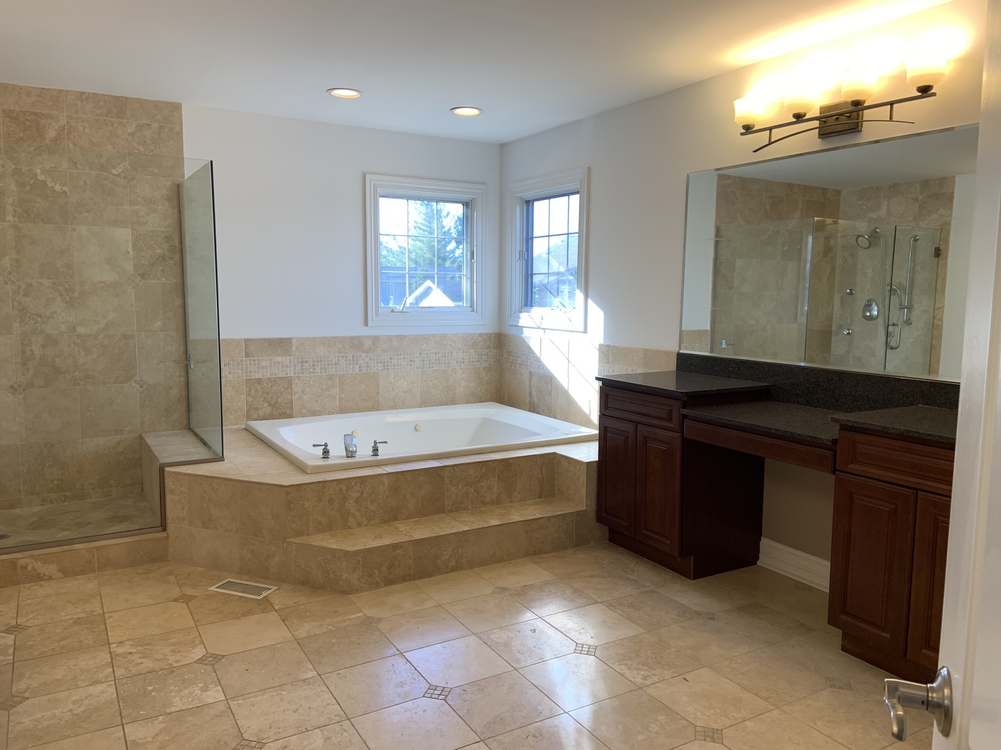 904 Cumnor Road Downers Grove, IL 60516 - Photo 46 of 60 Gallery Image 46