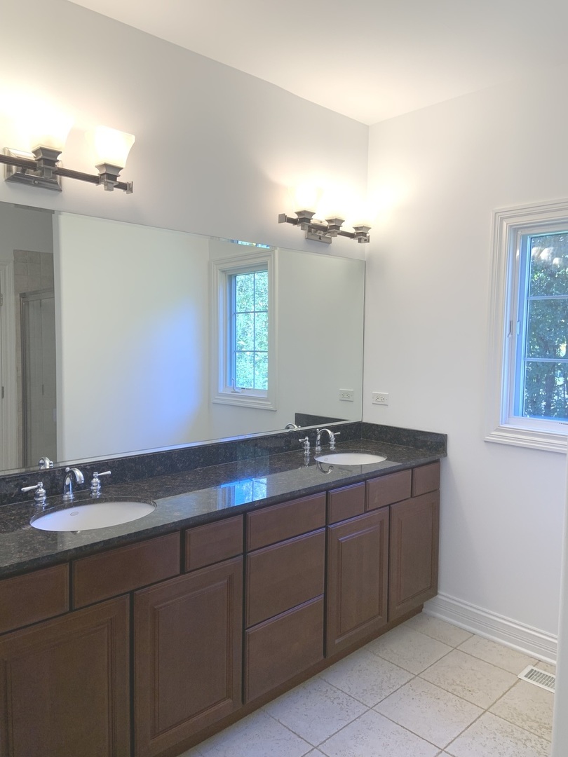 904 Cumnor Road Downers Grove, IL 60516 - Photo 51 of 60 Gallery Image 51