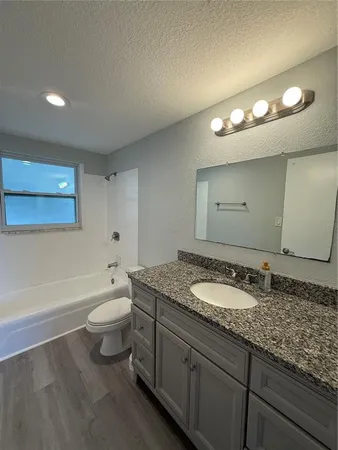$1,425 | 350 North Elm Street, Unit A, Englewood, FL 34223