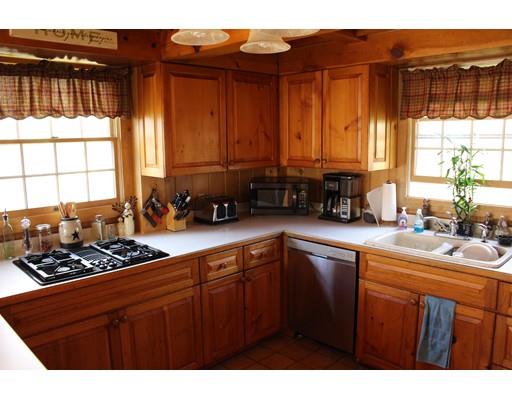 252 Holland Road Sturbridge, MA 01518 - Photo 9 of 27