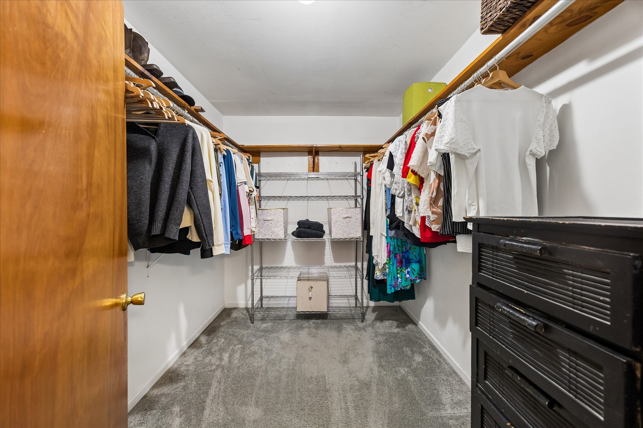 5015 Caplin Street Houston, TX 77026 - Photo 18 of 28 Large Walk-In Closet