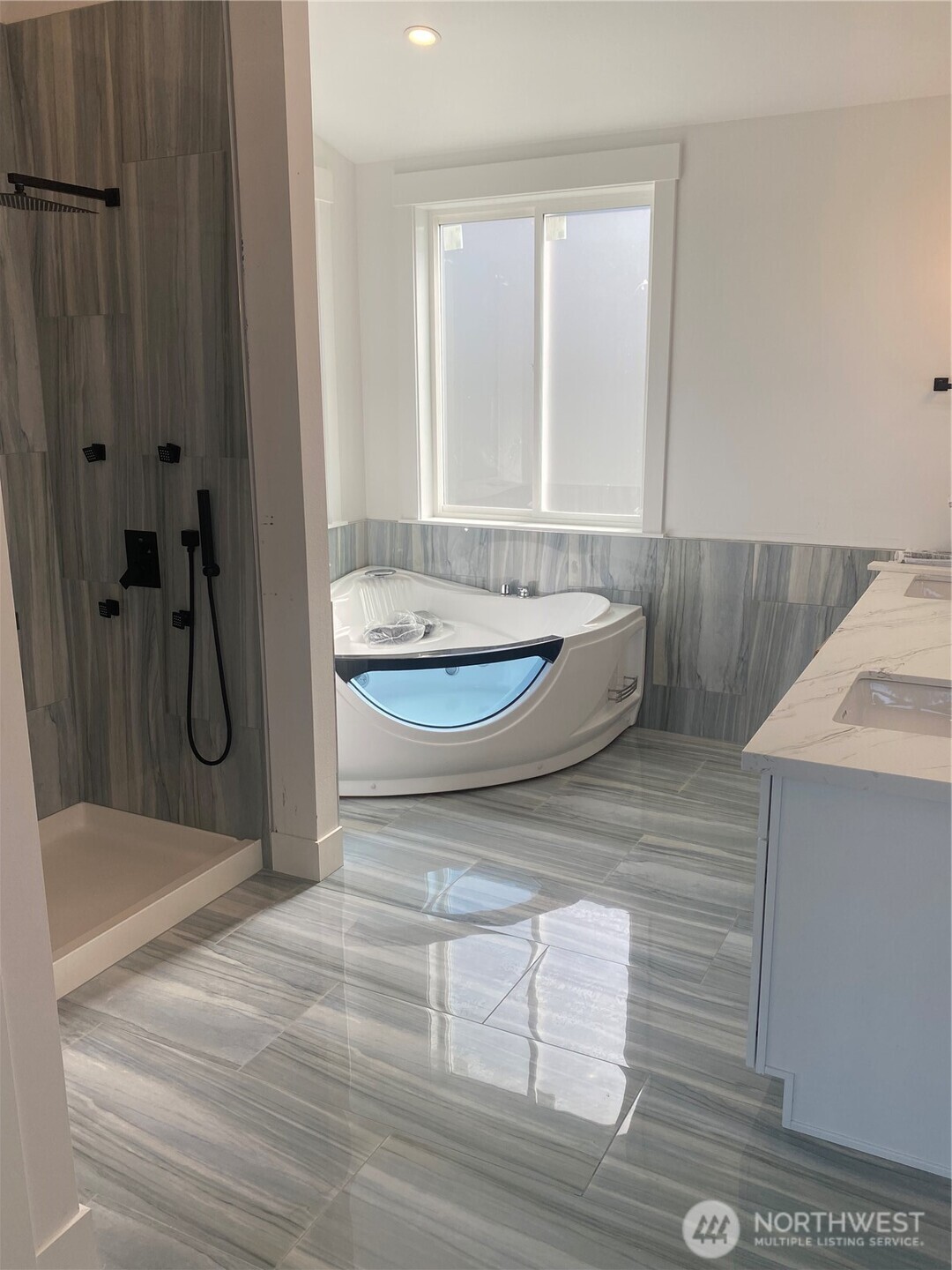 20555 Benson Ridge Mount Vernon, WA 98274 - Photo 20 of 40 a bathroom with a sink a toilet and shower