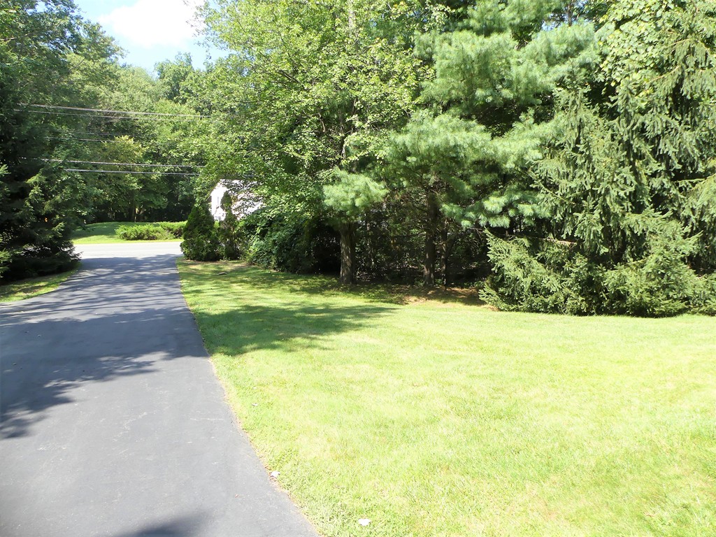 190 River Road Andover, MA 01810 - Photo 3 of 24 Gallery Image 3