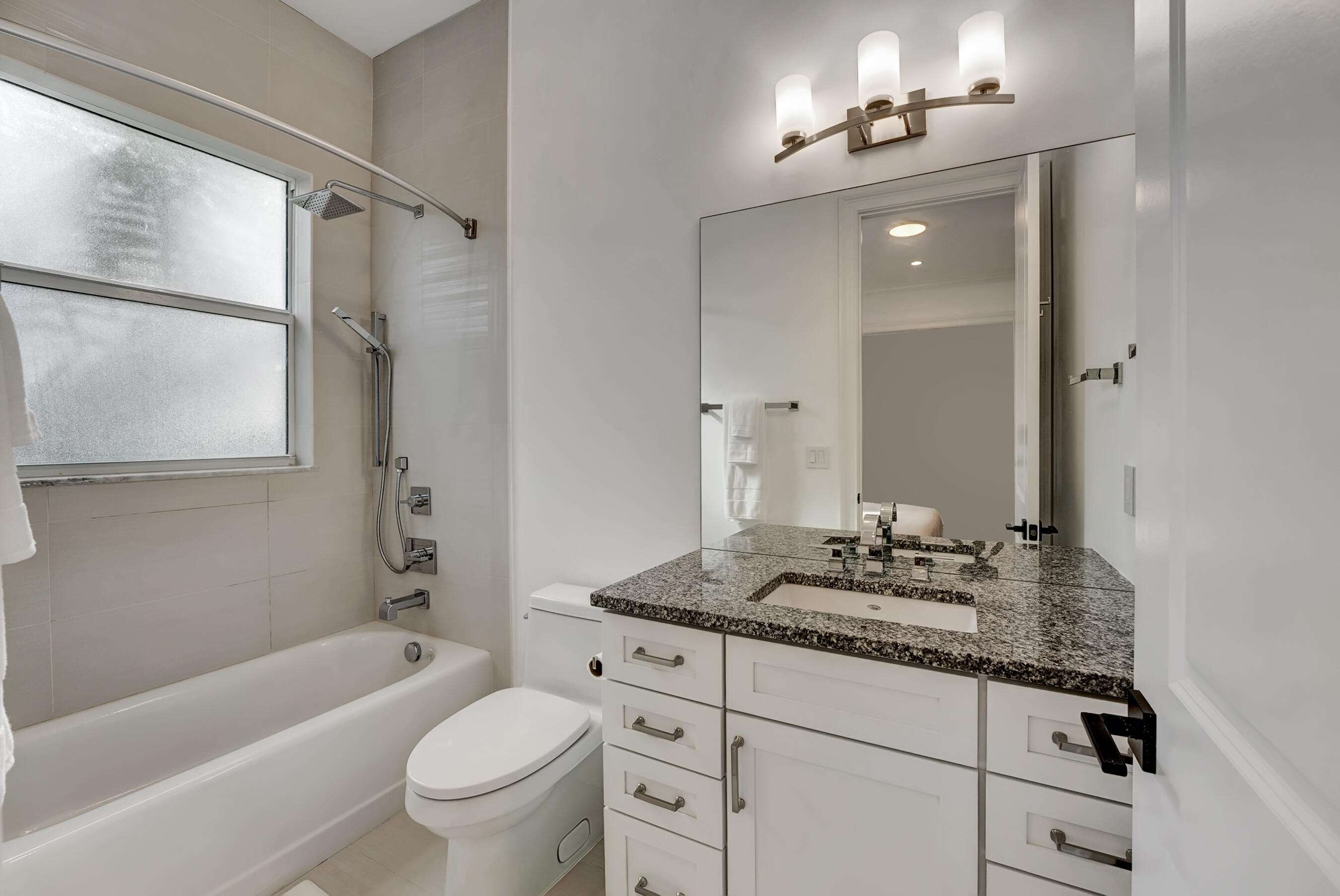 500 Northeast Wavecrest Way Boca Raton, FL 33432 - Photo 29 of 34 DSC03827
