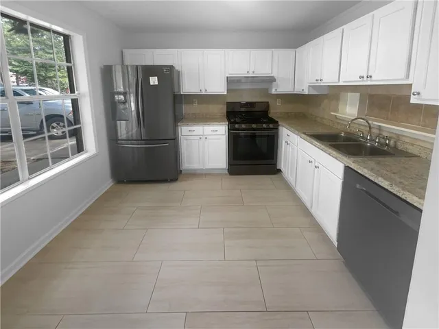 $220,000 | 4727 Garden Hills Drive, Stone Mountain, GA 30083