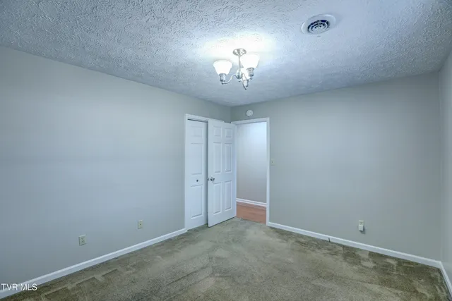 $1,800 | 1544 Jessee Street, Unit H, Kingsport, TN 37664