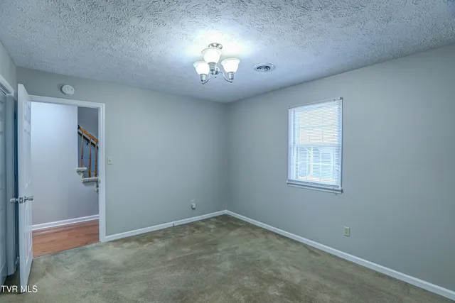 $1,800 | 1544 Jessee Street, Unit H, Kingsport, TN 37664