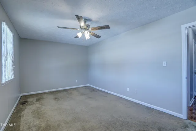 $1,800 | 1544 Jessee Street, Unit H, Kingsport, TN 37664