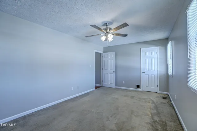 $1,800 | 1544 Jessee Street, Unit H, Kingsport, TN 37664