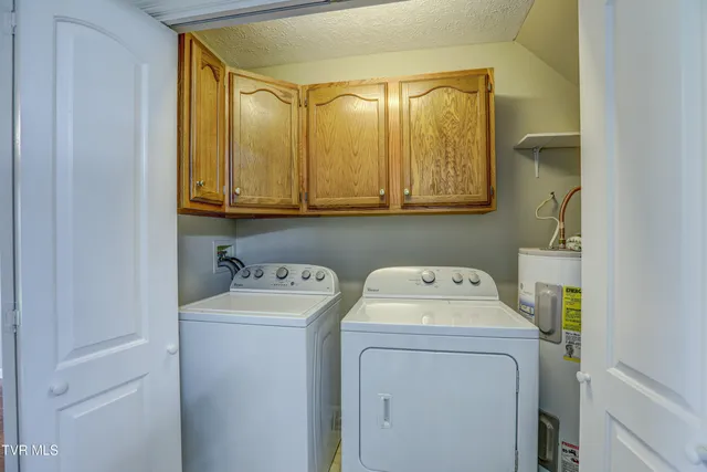 $1,800 | 1544 Jessee Street, Unit H, Kingsport, TN 37664