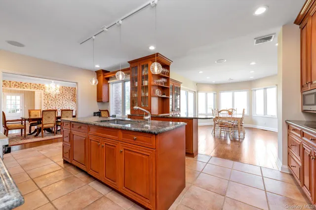 $15,500 | 3 Barkers Point Road, Port Washington, NY 11050