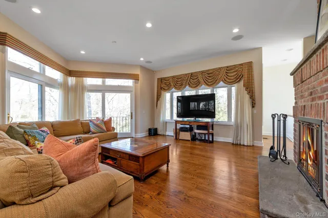 $15,500 | 3 Barkers Point Road, Port Washington, NY 11050