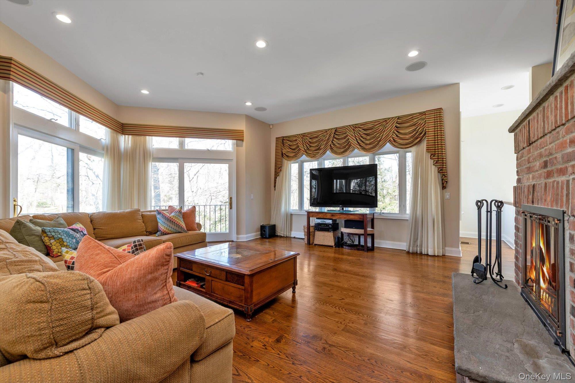 3 Barkers Point Road Port Washington, NY 11050 - Photo 20 of 36