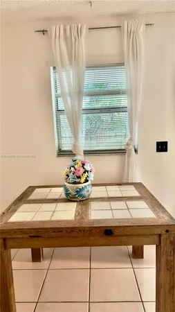 $1,700 | 274 Southwest 9th Street, Unit 2, Dania Beach, FL 33004