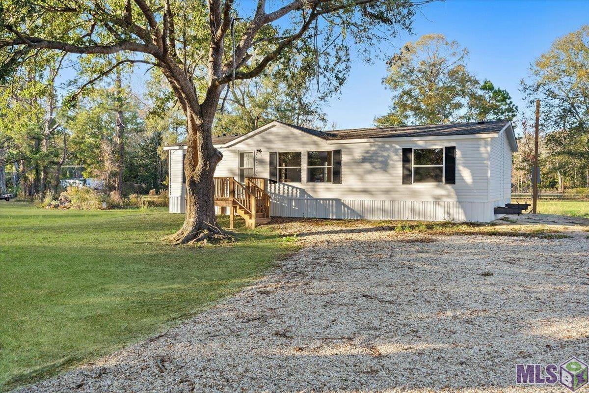 9853 Springfield Road Denham Springs, LA 70706 - Photo 1 of 12