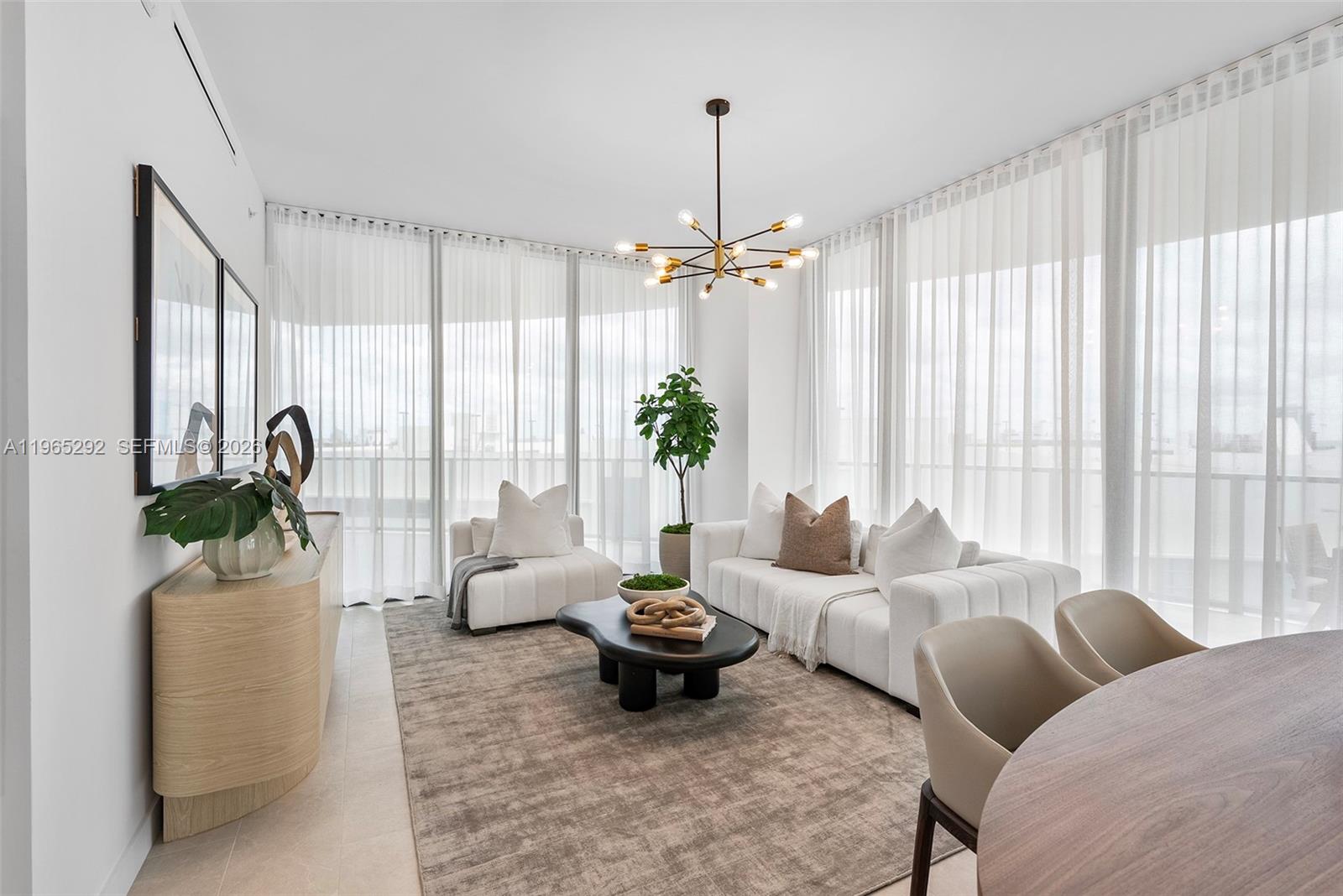 500 Alton Road, Unit 901 Miami Beach, FL 33139 - Photo 16 of 42 Gallery Image 16