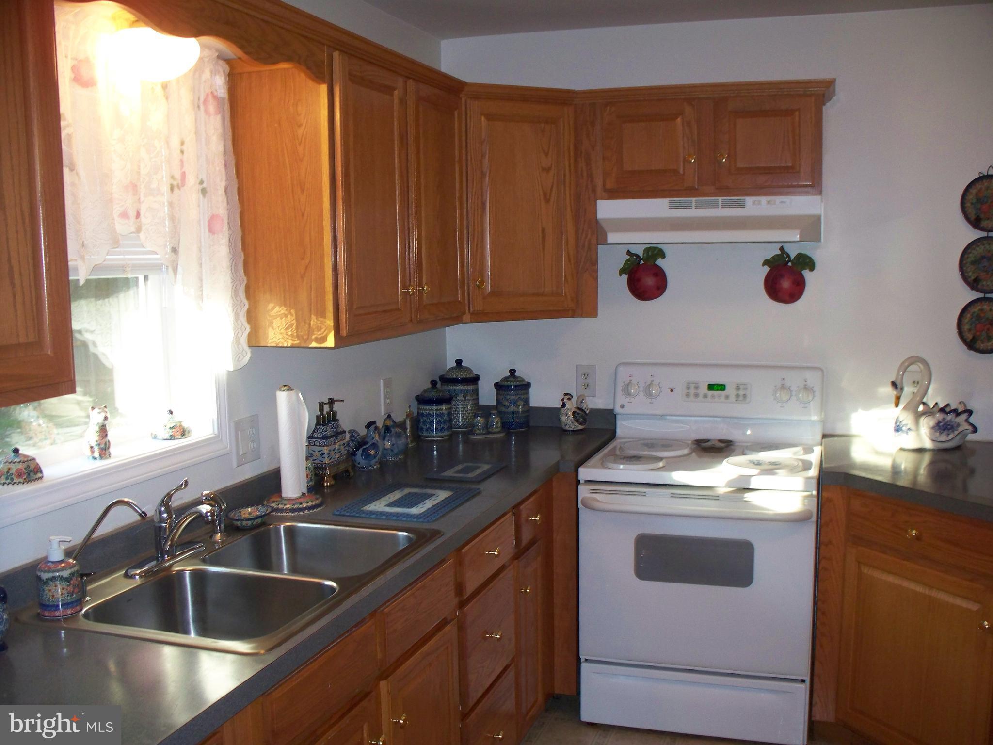 934 Coen Road Street, MD 21154 - Photo 12 of 30 Kitchen