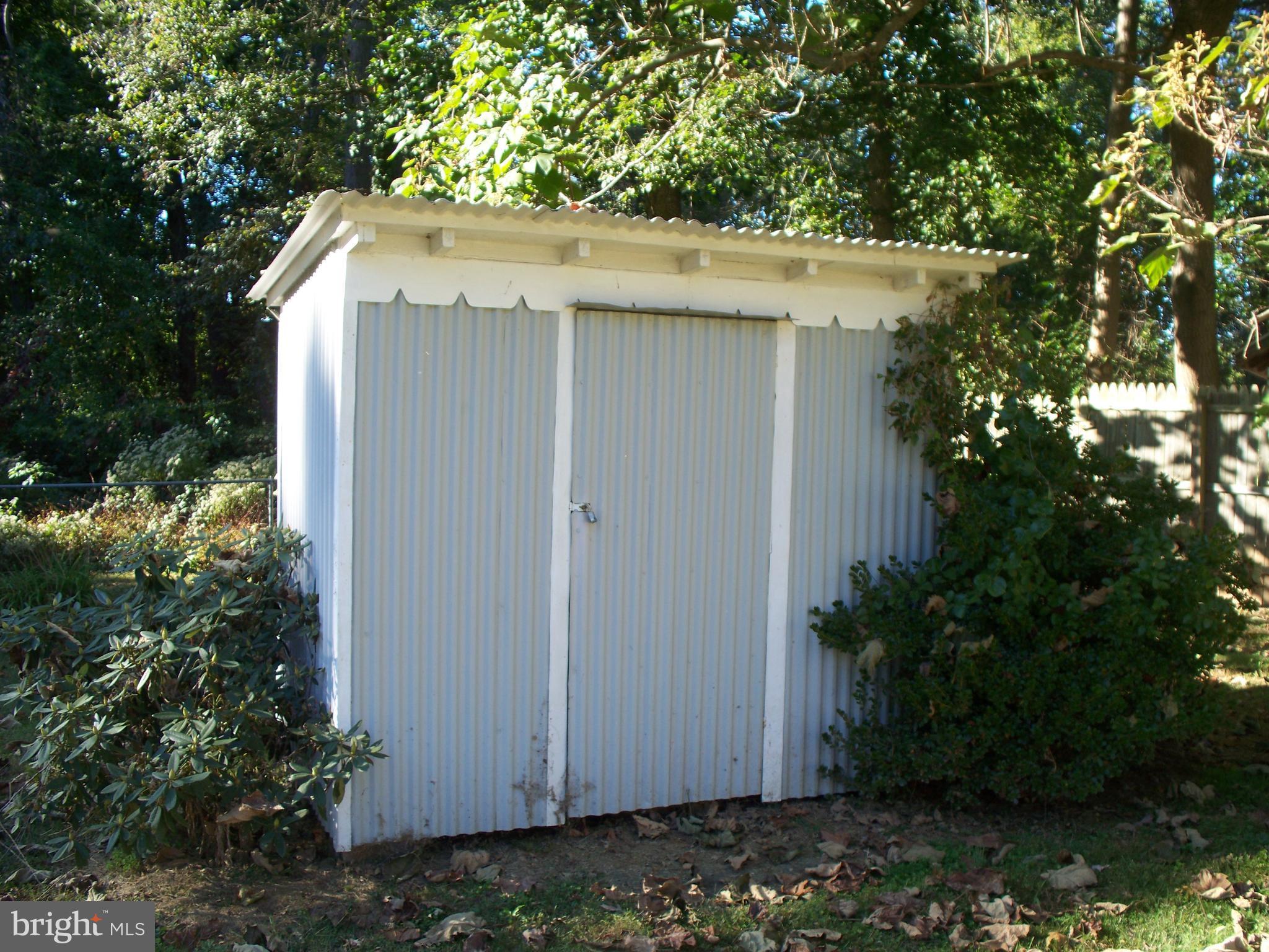 934 Coen Road Street, MD 21154 - Photo 28 of 30 Tin Storage Shed