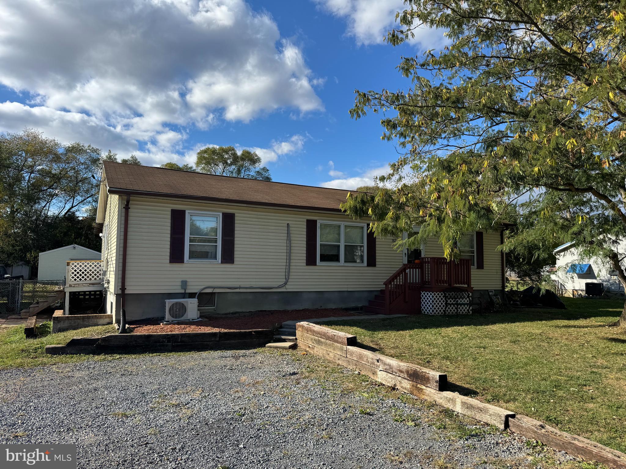 382 Fegan Road Bunker Hill, WV 25413 - Photo 3 of 46 Gallery Image 3