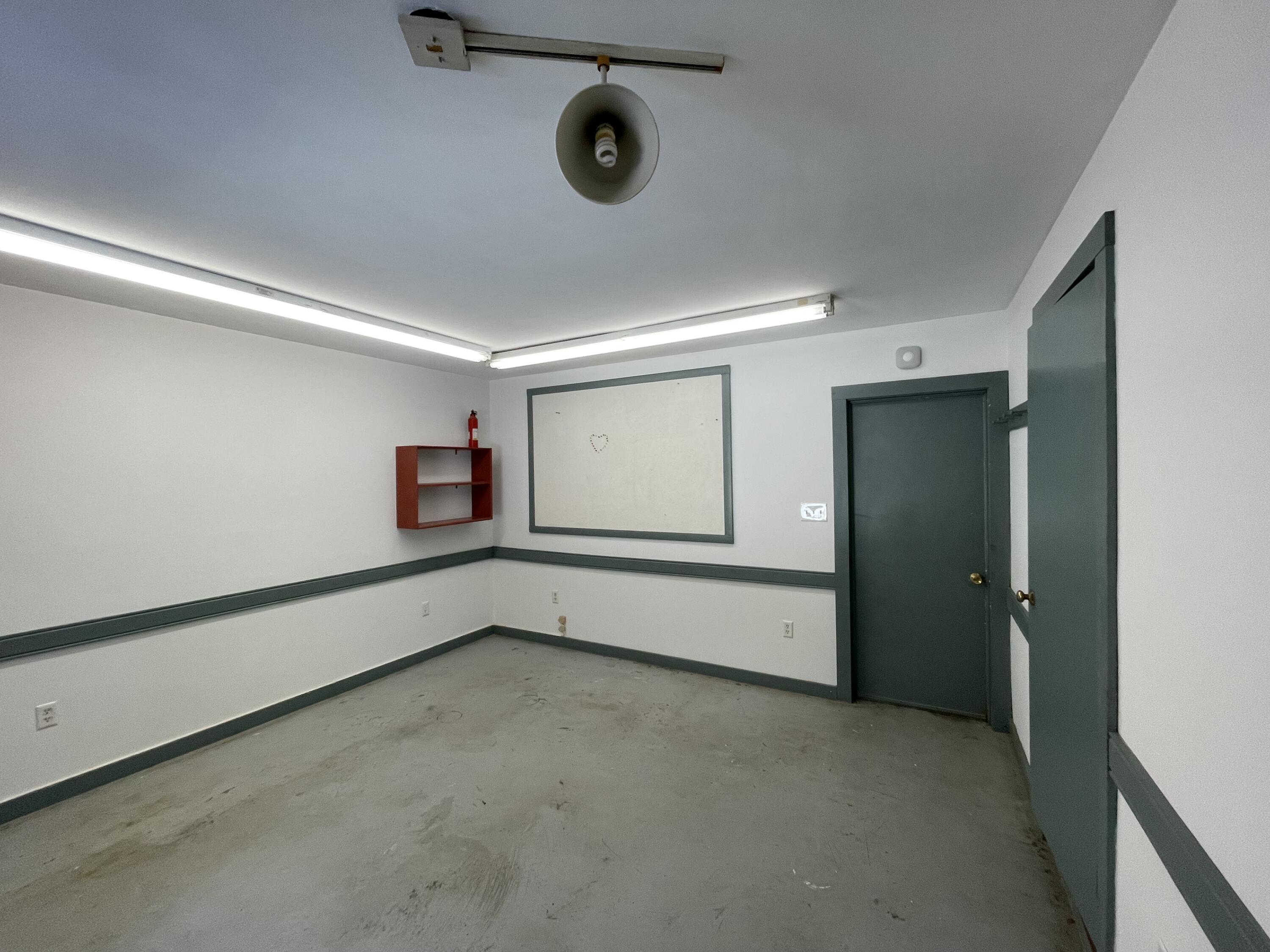 16 Ridge Road Waterville, ME 04901 - Photo 23 of 26 Office/Work Space