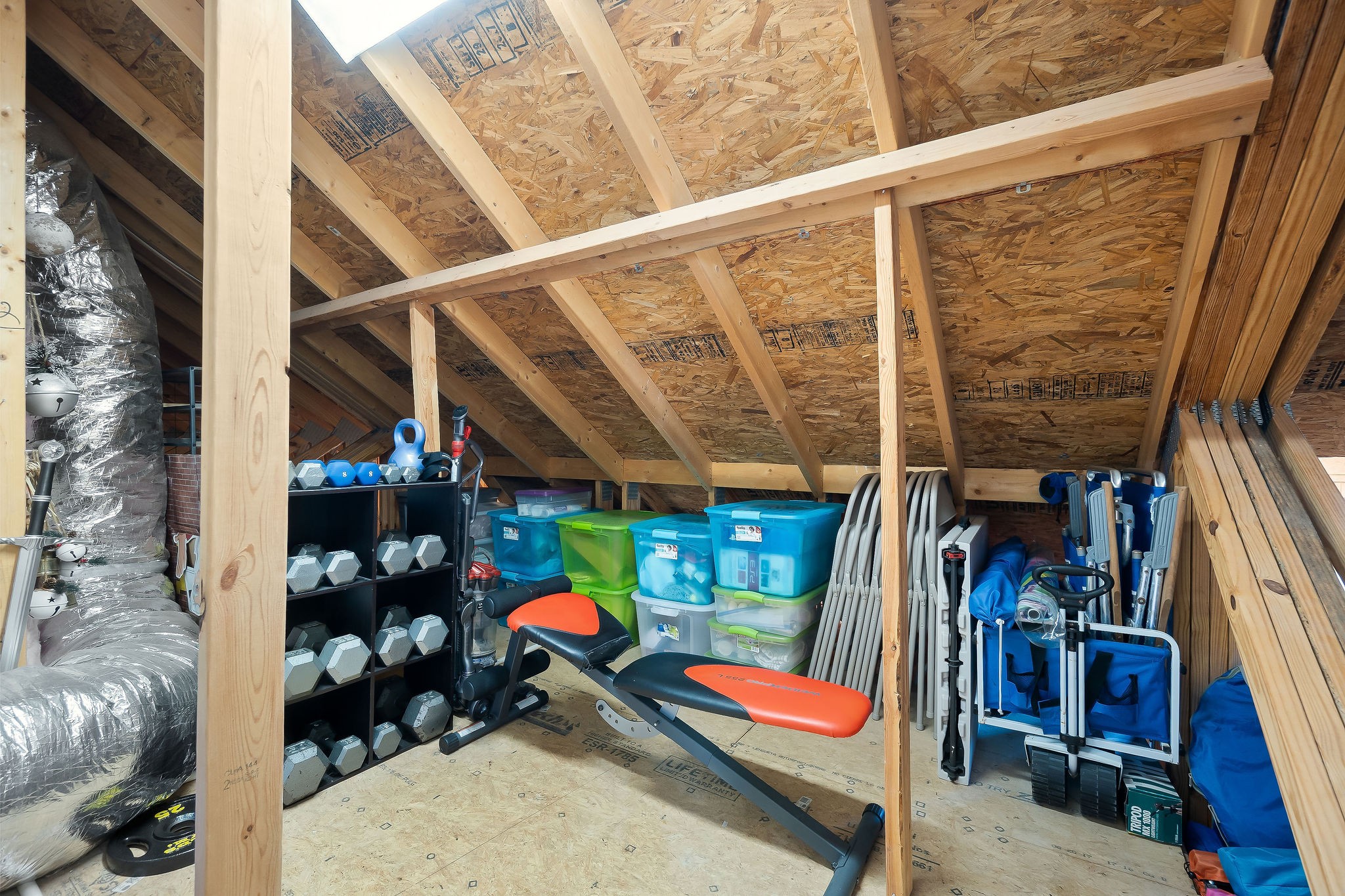 1138 Old Sparta Road Cookeville, TN 38506 - Photo 22 of 39 a room with lots of stuff and toys