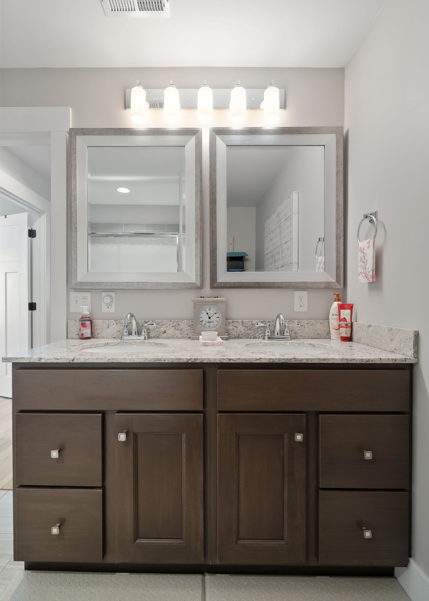 1138 Old Sparta Road Cookeville, TN 38506 - Photo 24 of 39 a bathroom with a sink vanity and mirror