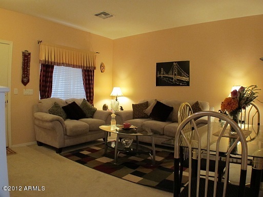 7041 West Beverly Road Laveen, AZ 85339 - Photo 3 of 18 Living Room