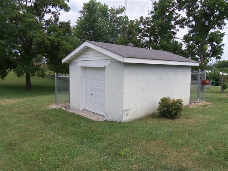 310 Delaney Ferry Road Versailles, KY 40383 - Photo 12 of 40 Photo 12