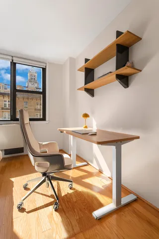 $569,000 | 130 East 18th Street, Unit 14J | Gramercy