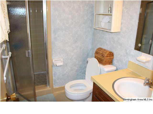 129 Hickory Street Alabaster, AL 35114 - Photo 19 of 29