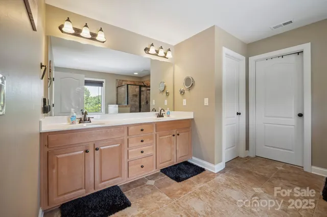 $695,000 | 8137 Caliterra Drive, Charlotte, NC 28227