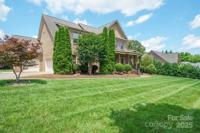 $695,000 | 8137 Caliterra Drive, Charlotte, NC 28227